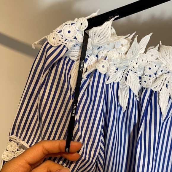 Forever 21 Striped Floral Off-Shoulder Top - Picture 6 of 8